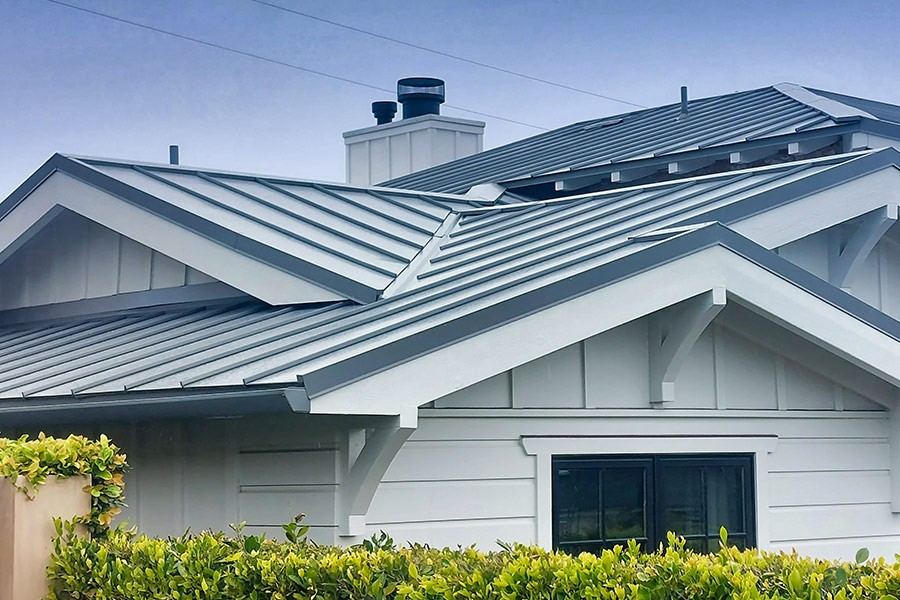 Rust and Corrosion on Metal Roofs in Beverly Glen — Before You Commit