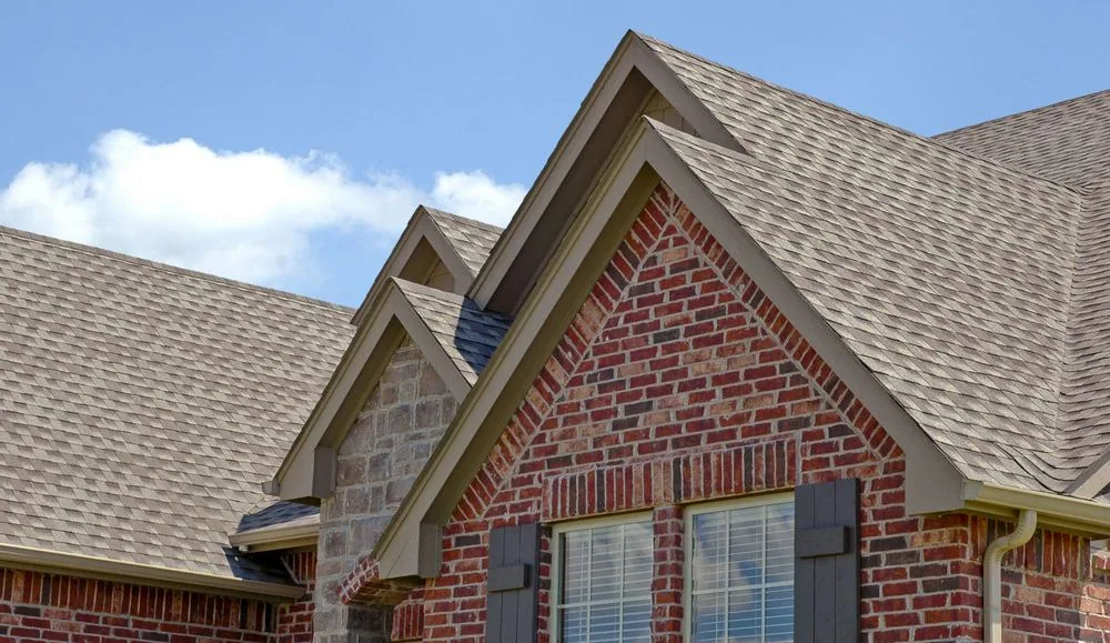 Sealant Life on Studio City Roofs — Seasonal Guide